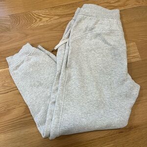 lululemon athletica Heather Gray Jogger Sweatpants!